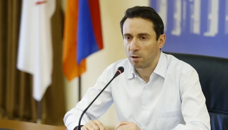 Հայկ Մարությանը կմասնակցի՞ այսօրվա ավագանու նիստին. ինչ որոշում ունեն ընդդիմադիր խմբակցությունները բյուջեի մասով