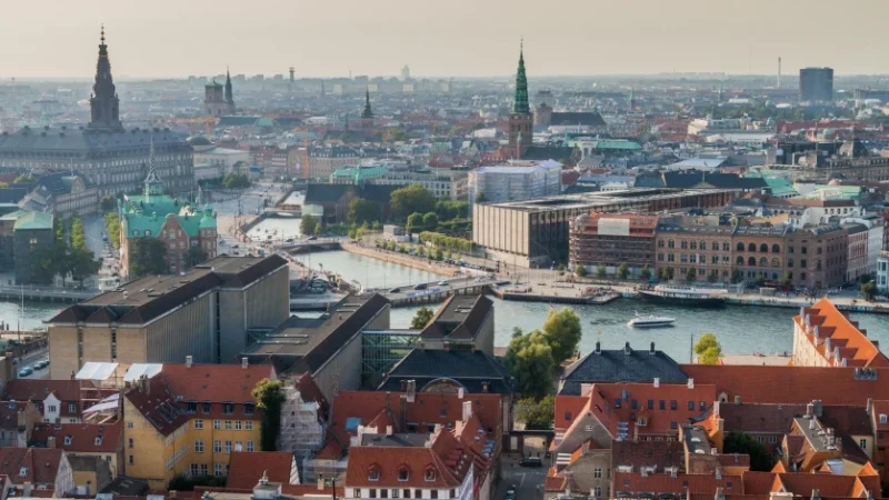 Դանիան փակում է օդային տարածքը