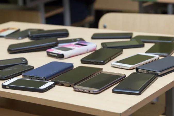 Դպրոցներում կսահմանափակվի բջջային հեռախոսների օգտագործումը