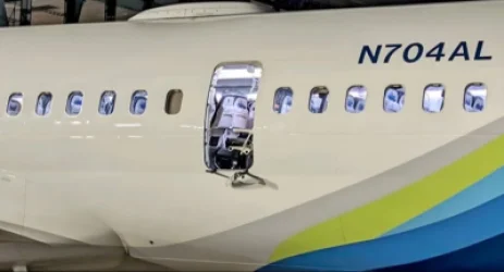 Հայտնաբերվել է թռիչքի ընթացքում պոկված ինքնթիռի դուռը. մանրամասներ