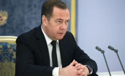 Վաշինգտոնը կարող է Կիևում կրկնել այն գործողությունը, որն արդեն փորձել է Կարակասում. Մեդվեդև