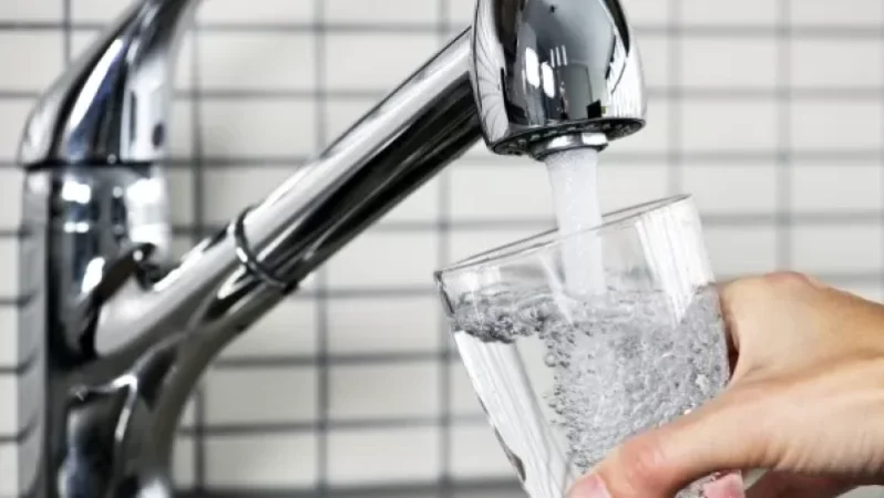 Պարենային ապրանքների թանկացման ֆոնին ջրի գնի բարձրացումը լուրջ մարտահրավեր կլինի մարդկանց համար. տնտեսագետ
