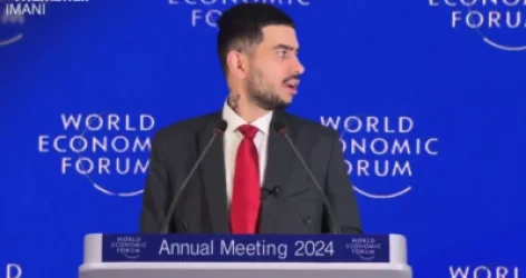 ՏԵՍԱՆՅՈՒԹ․ Դանիացի պրոդյուսերը բեմից՝ գրողի ծոցն է ուղարկում Դավոսի տնտեսական ֆորումի հիմնադիրին