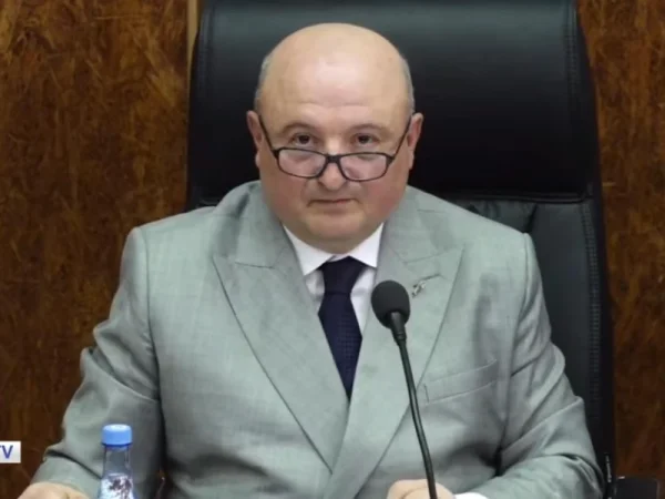 Գյումրու քաղաքապետարանն արձագանքել է Վարդան Ղուկասյանի հետ տեղի ունեցած միջադեպին