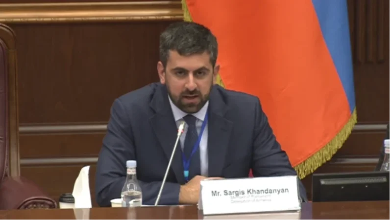 Մենք թույլ չենք տա Ռուսաստանին մեզ ցույց տալ՝ ինչպես փրկել Հայաստանը. Խանդանյան