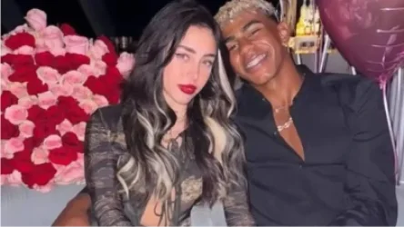 Լամին Յամալը բաժանվել է Նիկի Նիկոլից