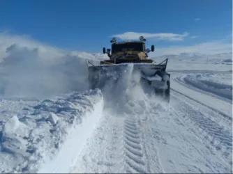 Բքի պատճառով Սպիտակի ոլորանները և Մեղրու լեռնանցքը դժվարանցանելի են