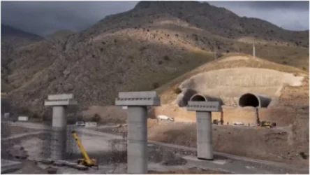 Շուրջօրյա աշխատանքներ՝ «Զանգեզուրի միջանցքում»․ 95%-ը ավարտվել է․ ադրբեջանական ԶԼՄ