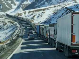 Լարսը փակ է բոլոր տեսակի տրանսպորտային միջոցների համար