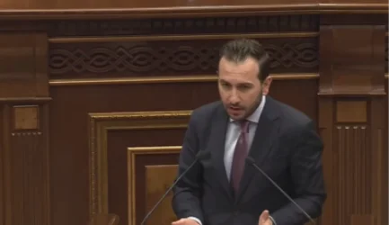 Դուք անկախությանը դեմ եք. Կոնջորյանը՝ ընդդիմադիր պատգամավորներին