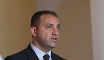 Այս պահին խուզարկում են Վահան Քերոբյանի աշխատասենյանը․ «Հրապարակ»