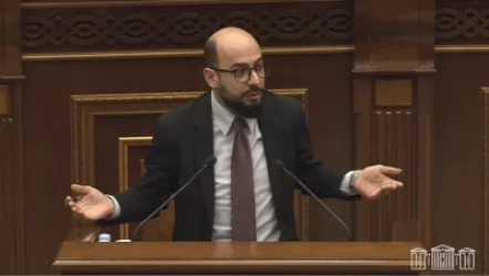 Դատարկ, մերկապարանոց հայտարարություններ եք անում. Արթուր Հովհաննիսյան