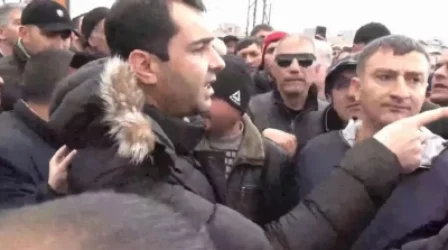 ՏԵՍԱՆՅՈՒԹ. «Մի մեկնեք, բոլորին 300 հազար դրամով աշխատանք կտամ». Գեղարքունիքի մարզպետը` ակցիայի մասնակիցներին