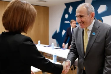 Ինչ է քննարկել Փաշինյանը Սանդուի հետ