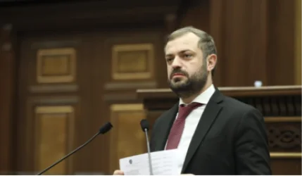 Գևորգ Պապոյանը վայր է դրել պատգամավորական մանդատը