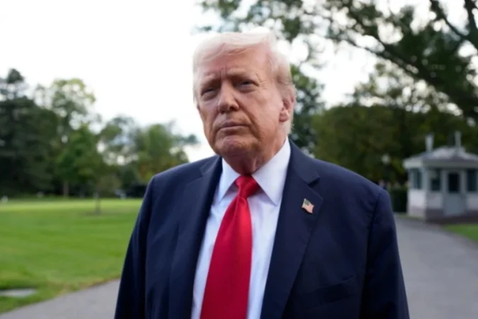 Թրամփը կոշտ մեկնաբանությամբ արձագանքել է Նենսի Պելոսիի քաղաքականությունից հեռանալուն