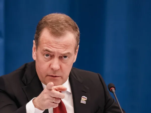 Թրամփը թող հիշի իր սիրելի ֆիլմերը՝ «քայլող մեռյալների» մասին․ Մեդվեդև