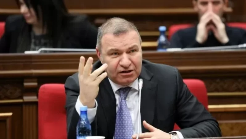 Ապրիլյան պատերազմի մասին քննիչ հանձնաժողովի զեկույցում բացահայտումներ չկան. Մելքումյան