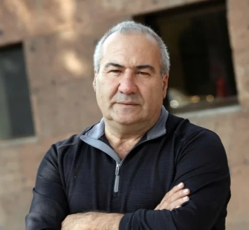 Եթե չմիավորվենք, կփոշիացնենք մեր եղած քվեները․ Խաչիկ Մանուկյան