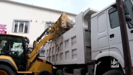 ՏԵՍԱՆՅՈՒԹ. Ապամոնտաժվել են Քանաքեռ-Զեյթունում գտնվող ապօրինի ցանկապատերն ու կրպակները