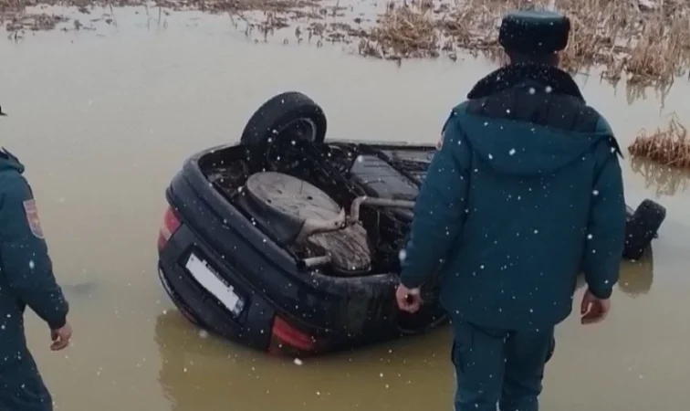 Աշոցք-Վարդաղբյուր ճանապարհին ավտոմեքենան դուրս է եկել երթևեկելի հատվածից և շրջվել ջրափոսի մեջ