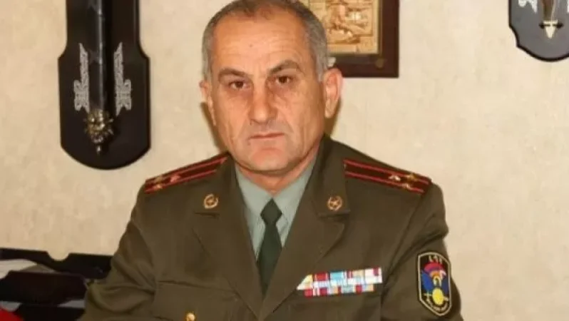 Ապշում եմ այն պահից, երբ Նիկոլին կողքից հուշում են իր գիրկն առնել անհայր մնացած մանուկին. Արցախի ՊԲ նախկին խոսնակ