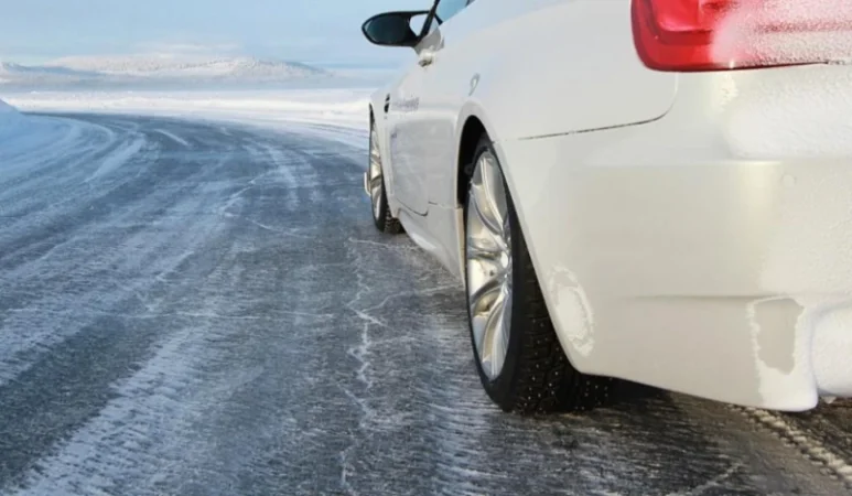 Որոշ տարածաշրջաններում տեղ-տեղ մերկասառույց է