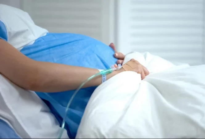 Պարզվել է 20-ամյա հղի կնոջ մահվան պատճառը. մեղադրանք է ներկայացվել բժշկական կենտրոնի երեք բժշկի