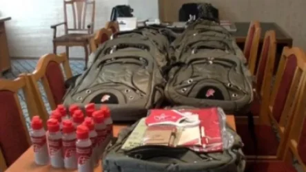 Ռուս խաղաղապահները գրենական պիտույքներ են նվիրել Մարտակերտ քաղաքի դպրոցականներին