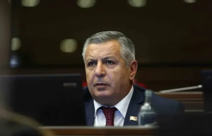 Հայաստանի ՔԿ-ում հարցաքննել են ՔՊ-ական պատգամավոր Սերգեյ Բագրատյանի որդուն. «Ժողովուրդ»