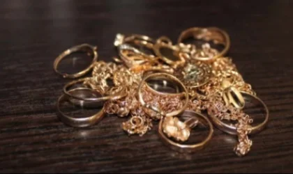 29-ամյա կինը գողացել է համագյուղացու ոսկեղենն ու գրավադրել բանկում