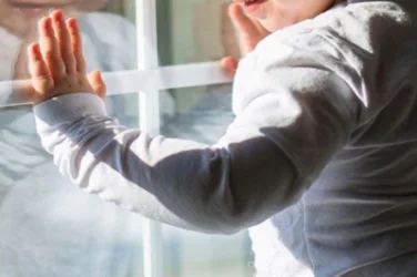 Երևանում 1,5 տարեկան տղան 3-րդ հարկի պատուհանից անզգուշաբար վայր է ընկել