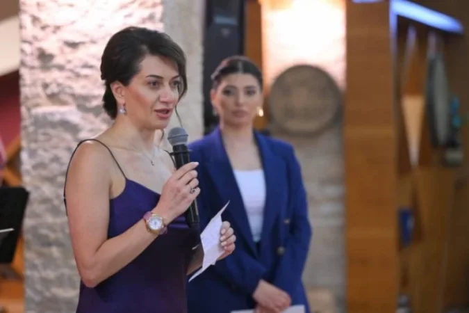 Ովքեր են մասնակցել Աննա Հակոբյանի «խորհրդավոր» ընթրիքին․ «Հրապարակ»