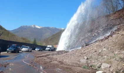 ՆԳՆ ՓԾ-ն` ճանապարհին ջրատարի վթարի մասին