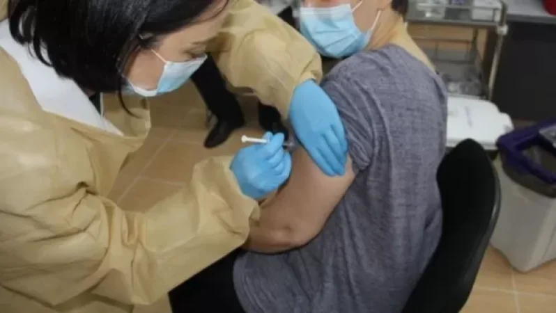 «Նորք» ինֆեկցիոնի աշխատակիցների առաջին խումբը պատվաստվել է կորոնավիրուսի դեմ