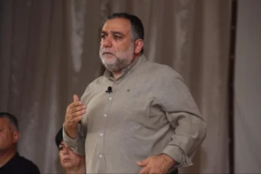 Բաքվում գերեվարված Ռուբեն Վարդանյանը դադարեցրել է հացադուլը․ նրան թույլ է տրվել խոսել կնոջ հետ