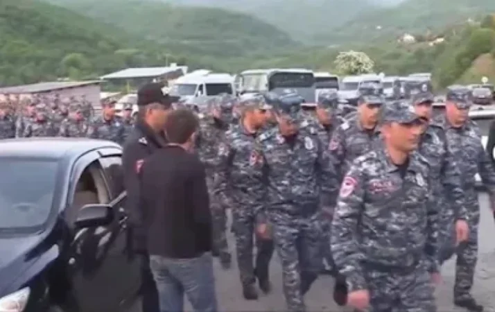 Կիրանցում հազարից ավել ոստիկան ու սևբերետավոր կա. գյուղապետ