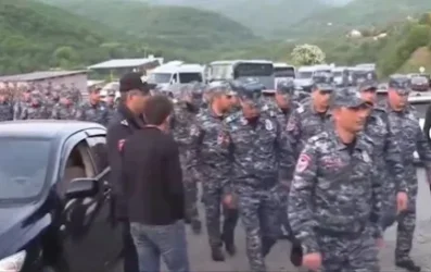 Կիրանցում հազարից ավել ոստիկան ու սևբերետավոր կա. գյուղապետ