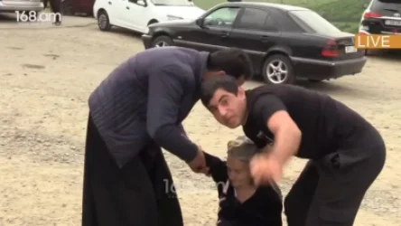 ՏԵՍԱՆՅՈՒԹ. Կիրանցում տիրող լարված իրավիճակից վատացավ 96-ամյա Լենա տատիկի ինքնազգացողությունը