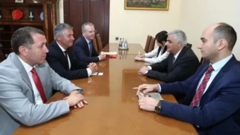 Մհեր Գրիգորյանը հանդիպել է Ասիական զարգացման բանկի հեռացող ղեկավարի հետ
