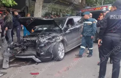 Շղթայական ավտովթար՝ Երևանի կենտրոնում. բախվել են 4 մեքենա և ավտոբուս. կա վիրավոր