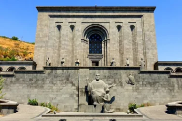 Մայիսի 12-ին Մատենադարանի դիմացից կմեկնարկի երիտասարդական երթ՝ դեպի Հանրապետության հրապարակ