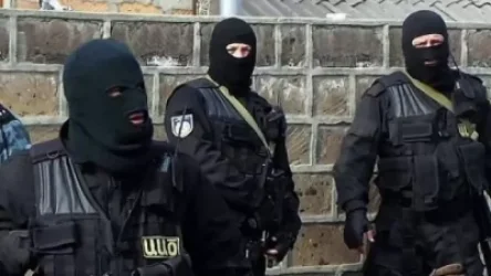 ԱԱԾ աշխատակիցները  շրջափակել են  Ոստիկանության Դավիթաշենի բաժանմունքը