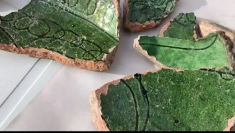 Անիի ավերակներում հայտնաբերվել են միջնադարյան խեցեգործական նմուշներ