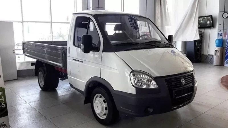 Ժամանակին Փաշինյանը ծաղրում էր այս մոդելի ավտոմեքենաները, իսկ հիմա գնել են․ «Հրապարակ»