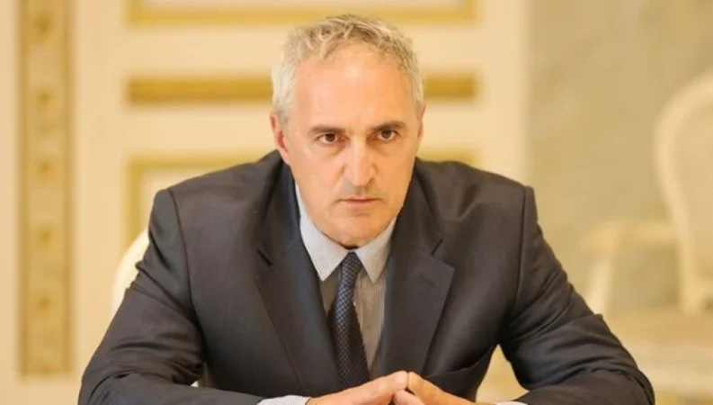 Տիգրան Խզմալյանին թույլ չեն տվել մուտք գործել Վրաստան, նա ոտքով վերադարձել է Հայաստան