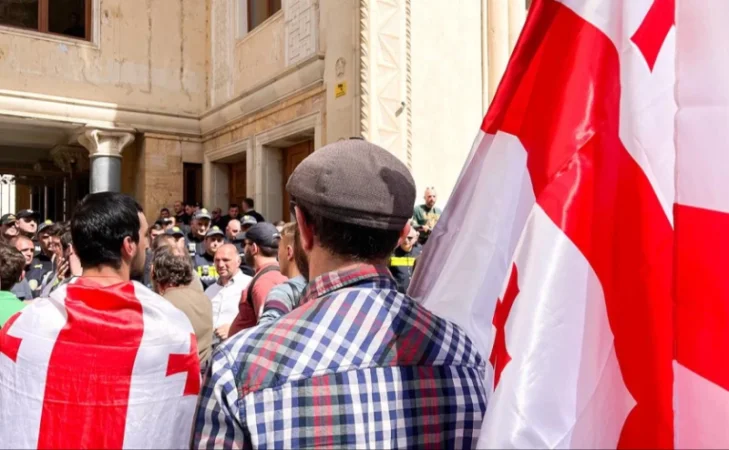 Վրաստանի խորհրդարանն առաջին ընթերցմամբ ընդունել է «ԼԳԲՏ քարոզչության» դեմ նախագծերի փաթեթը