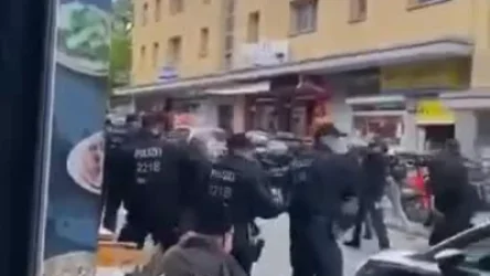 ՏԵՍԱՆՅՈՒԹ. Կացնով տղամարդը Եվրո-2024-ի ֆուտբոլային հանդիպումից առաջ հարձակվել է երկրպագուների վրա