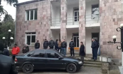 ՀՀԿ-ական ղեկավարին թույլ չեն տալիս գնալ աշխատասենյակ