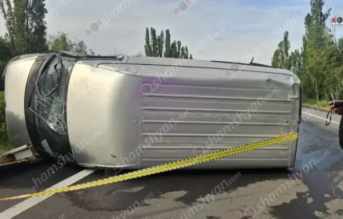 Երևան-Սևան ճանապարհին բախվել են «Kia»-ն և «Ford Transit»-ը